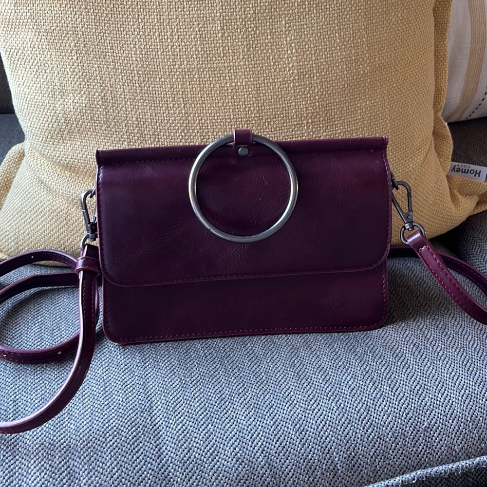 Crossbody purse